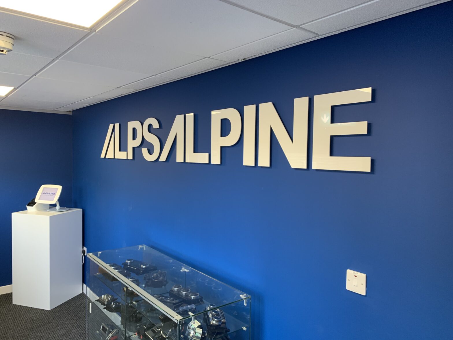 David Horrobin, ALPS Alpine – Office Interior Design & Workshop Building Regulations – Milton Keynes – Review
